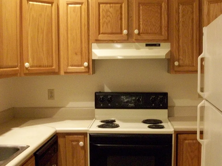 514 E Buffalo St #1 — Photo 6