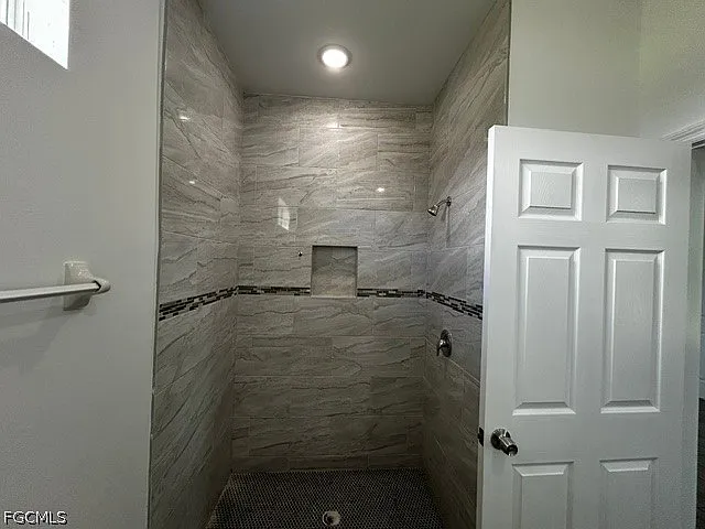 2202 Haviland Ave S — Photo 27
