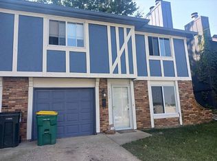7207 W 56th Ter, Overland Park, KS 66202