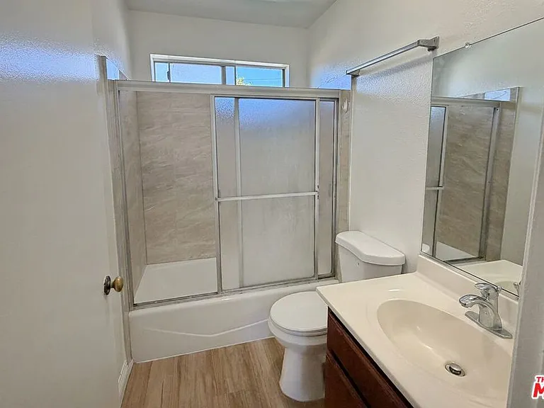 207 E Avenue 39 — Photo 4