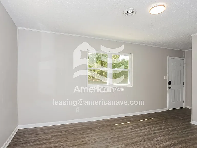 51417_004_wm_-_living_room_13113007.jpg