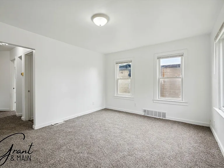 13926 Rockdale St — Photo 6