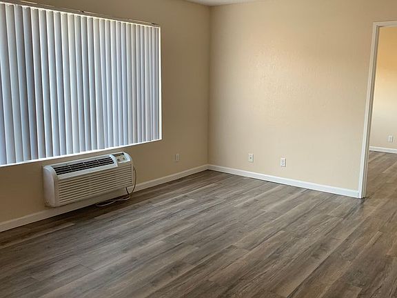 5th image of 3270 Meadows Ave #3260-D