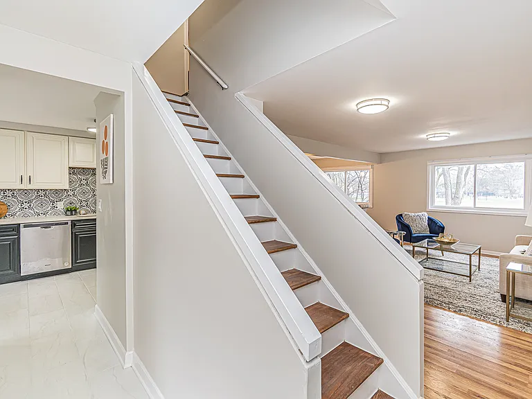 432 Skokie Blvd — Photo 12