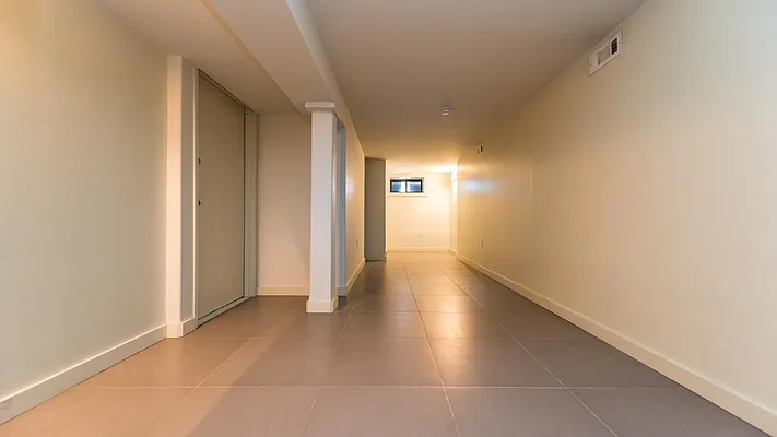 Rented by Nooklyn NYC LLC | media 18