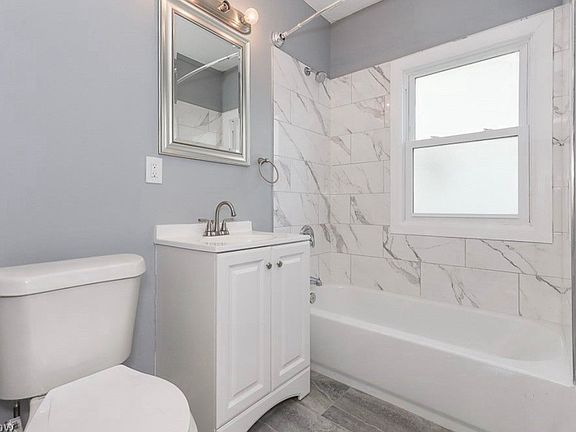 3rd image of 3471 West Blvd #1