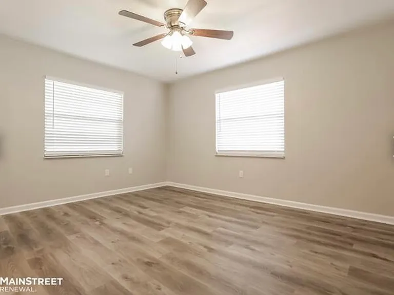 3241 Rogue St — Photo 6
