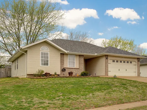 1689 S Eastland Avenue, Springfield, MO 65802