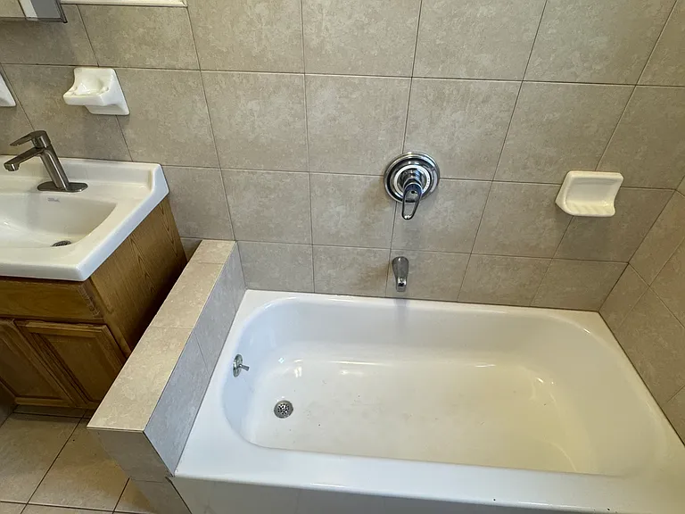 3451 Knox Pl #4B — Photo 22