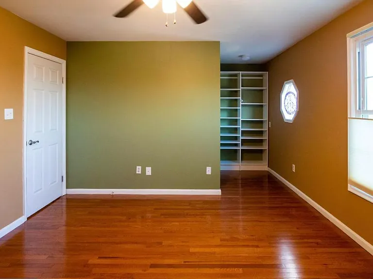 727 Herndon Woods Ct — Photo 18