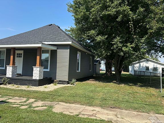 5th image of 108 W Hefron St