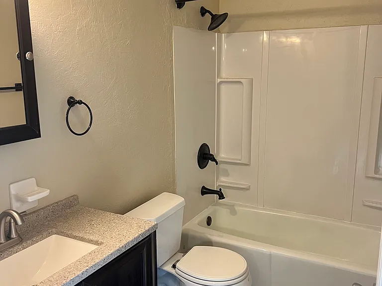 110 Doral Ct — Photo 13