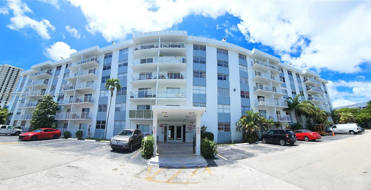 Tall Trees Condo — Photo 1