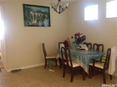 4th image of 9388 Kadlin Dr