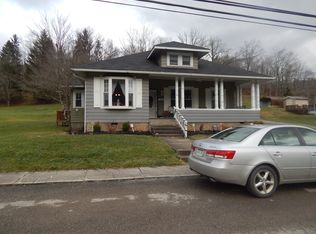 175 Valley St, Salem, WV 26426