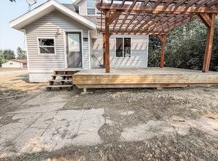 410 Main St, Columbus, ND 58727