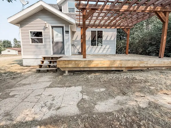 410 Main St, Columbus, ND 58727