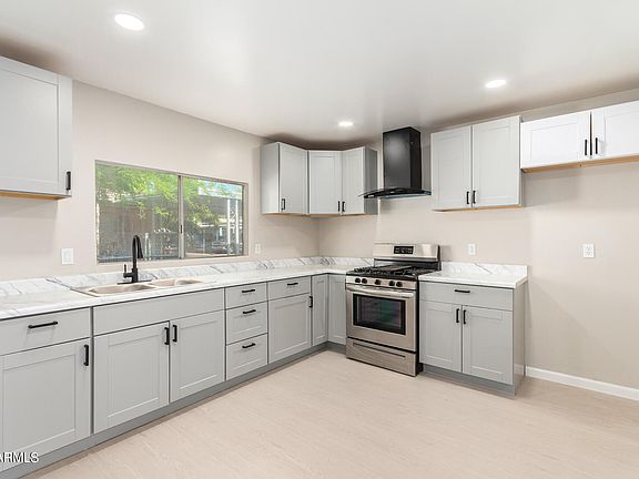 4th image of 303 E SOUTH MOUNTAIN Avenue #5