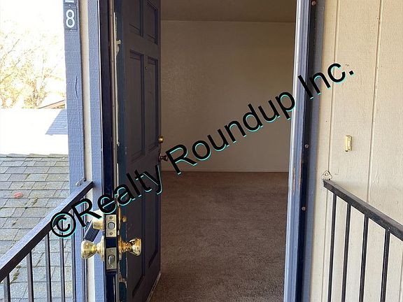 2nd image of 2528 Plantation Pl