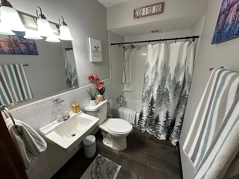 322 S Washington St — Photo 10