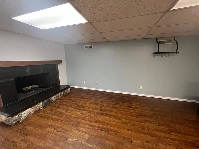 428 E Wendell Way — Photo 8