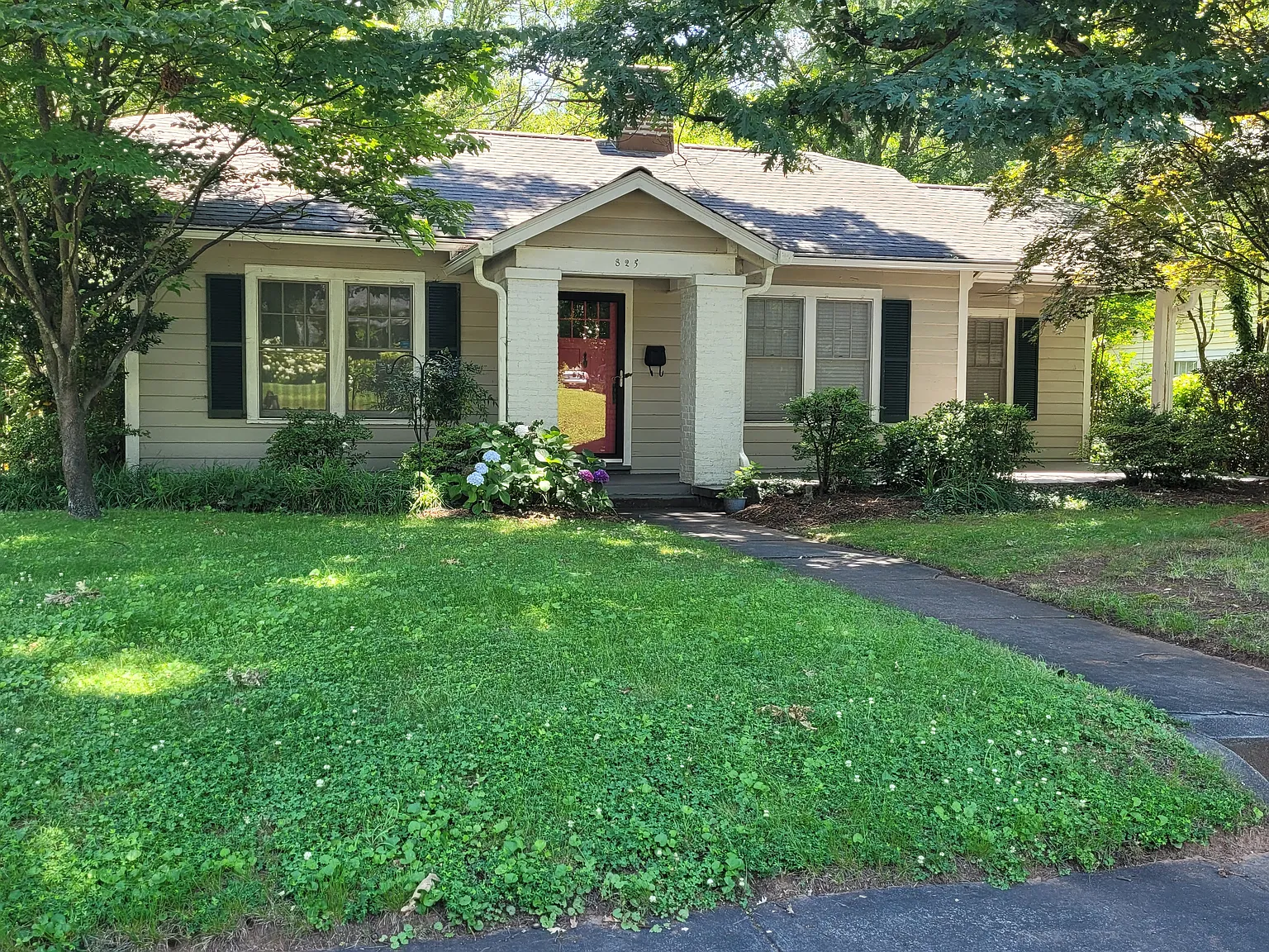 2 bed, 1057 sqft, $1,550 — Photo 2
