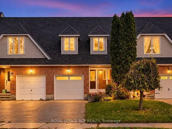 56 Oakridge Ct, East Gwillimbury, ON L9N 1M5