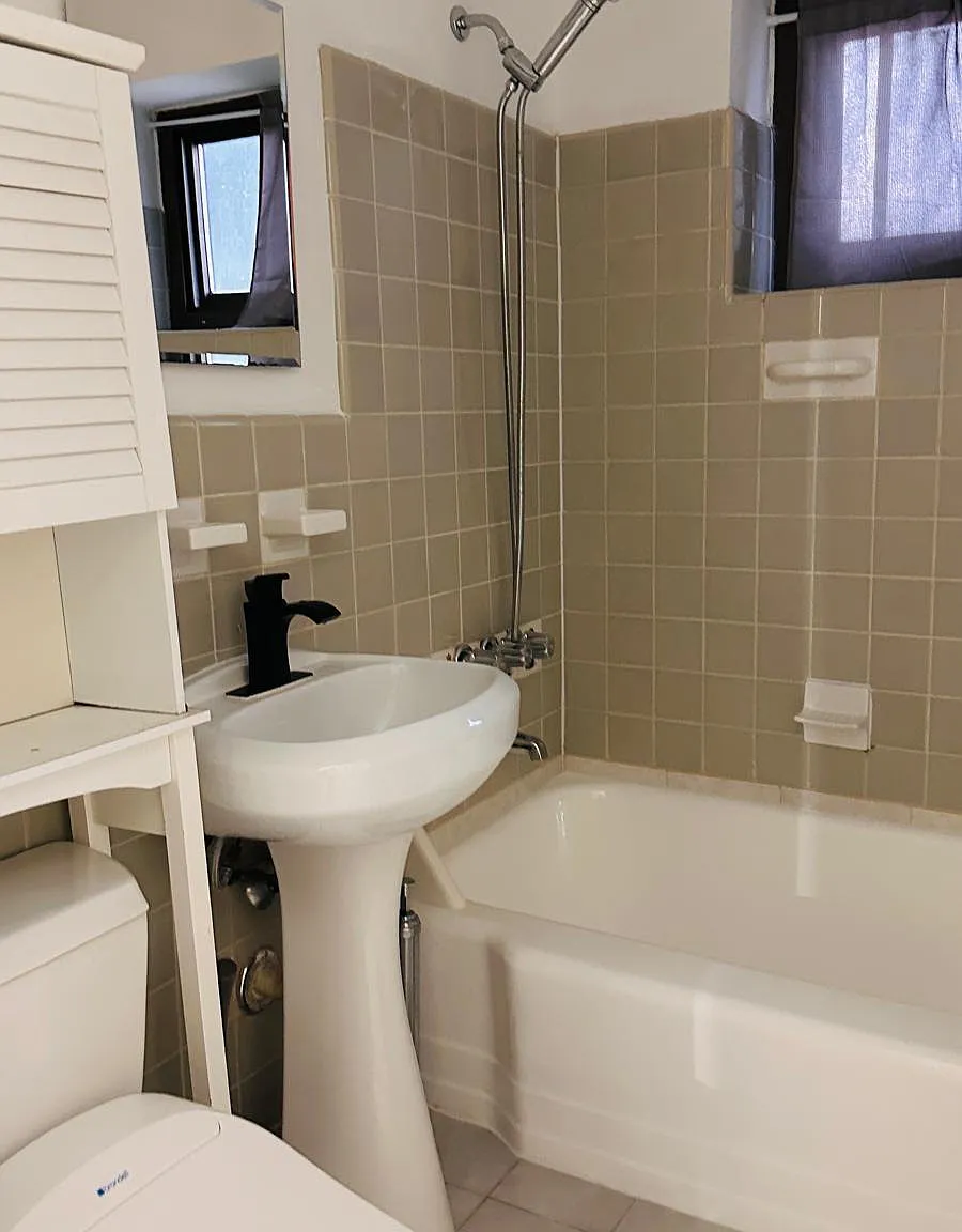 1 bed, 700 sqft, $1,800 — Photo 4