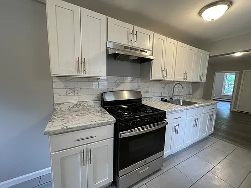 692 S 18th St #1 Photo 1 692 S 18th St #1 Photo 1