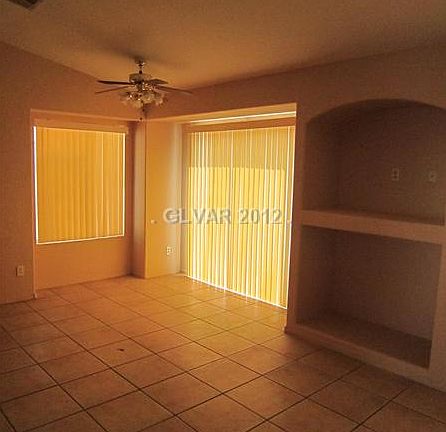 3rd image of 646 Turtleback Dr