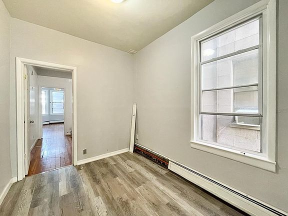 5th image of 167 Clendenny Ave #2LA