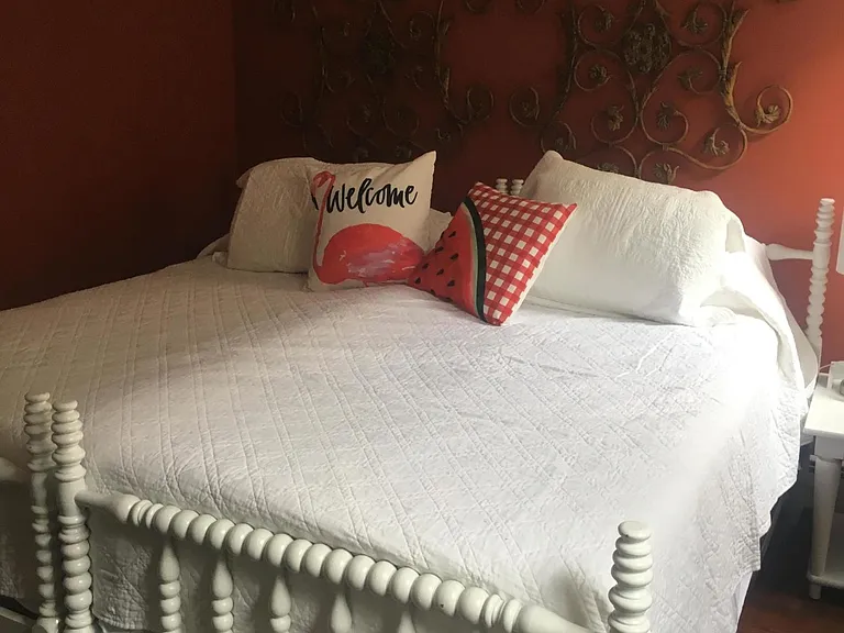 56 Heck Ave — Photo 10