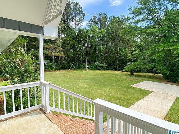 3rd image of 608 Kelly Lynn Dr