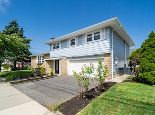 805 3rd St, Secaucus, NJ 07094