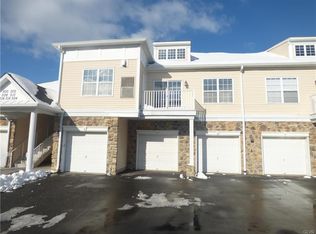 524 Waterford Ter, Easton, PA 18042