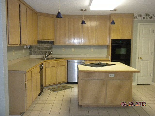 2nd image of 3200 Lockport Way