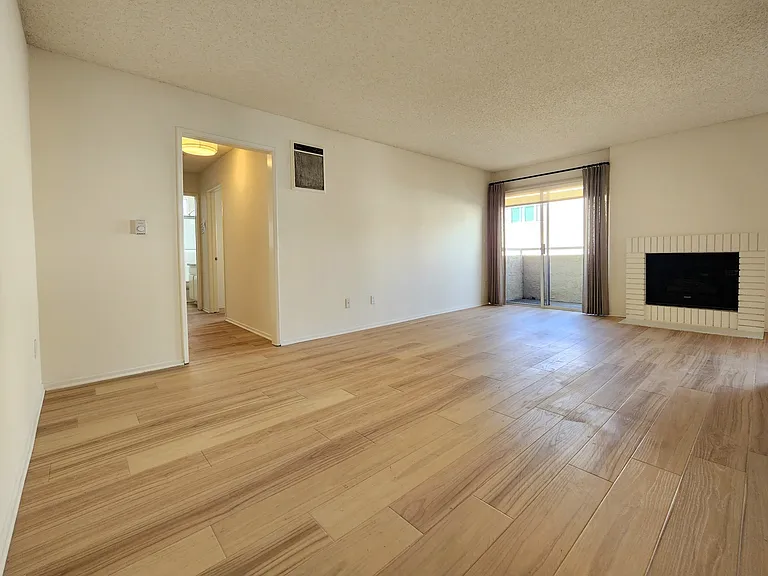 1550 Armacost Ave #105 — Photo 2