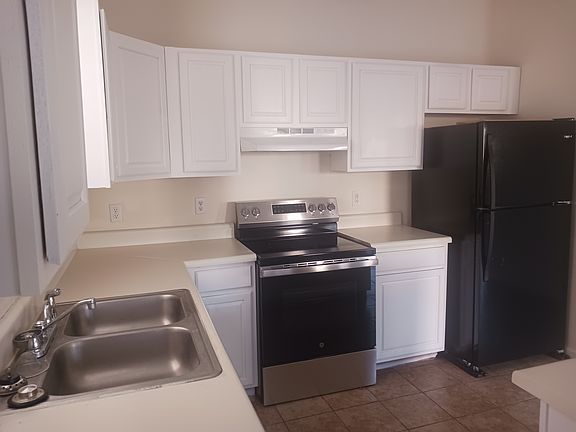 3rd image of 305 Speed St #A