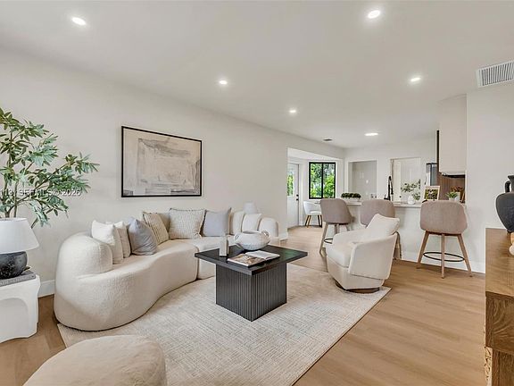 3rd image of 2651 Fletcher Ct