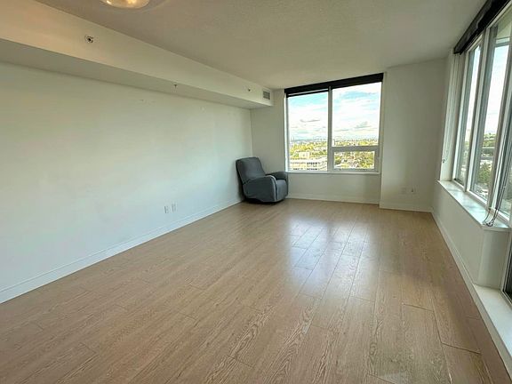 3rd image of 3233 Ketcheson Rd #1705