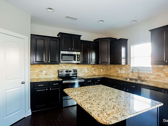 4th image of 10414 Kempsford Dr
