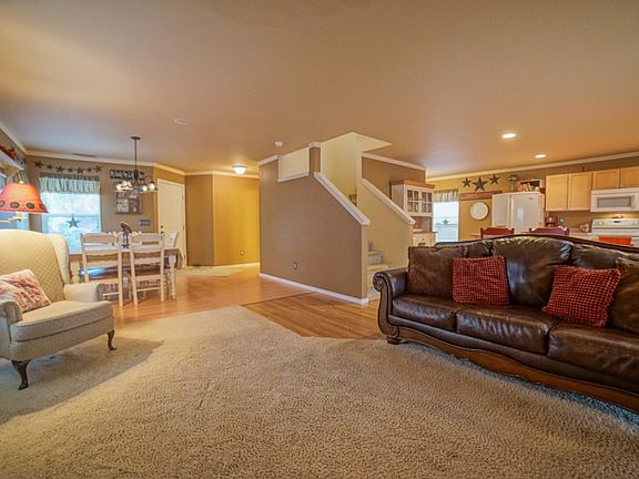 5th image of 18626 94th Avenue Ct E