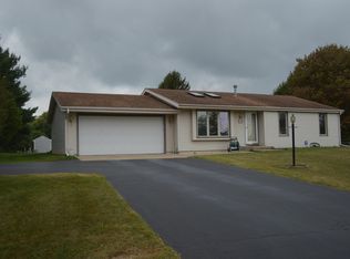 6191 Briar Patch Ln, Loves Park, IL 61111
