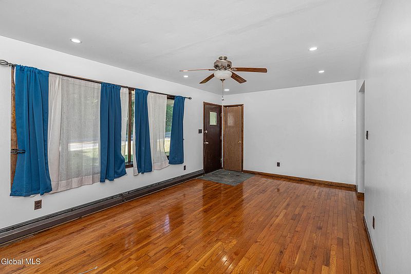 4th image of 1260 Princetown Road