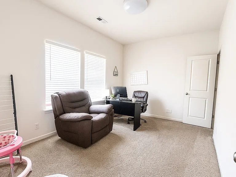 1099 Confidence Dr — Photo 10