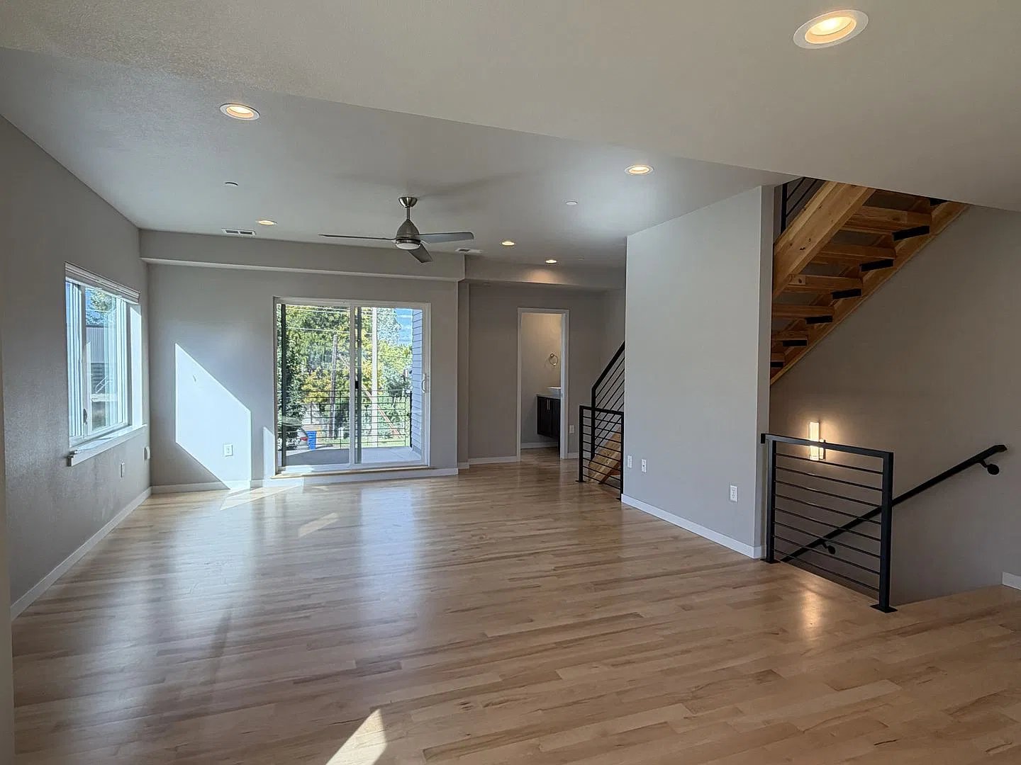 Spacious 3-Bedroom Townhome with Modern Finishes & Private Deck — Photo 2