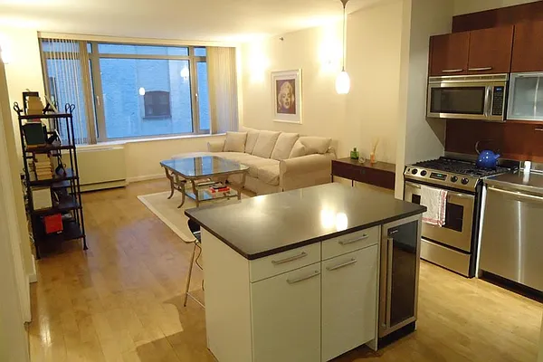 Rented by Corcoran | media 23