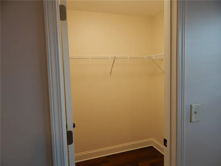2441 Melton Common Dr — Photo 63