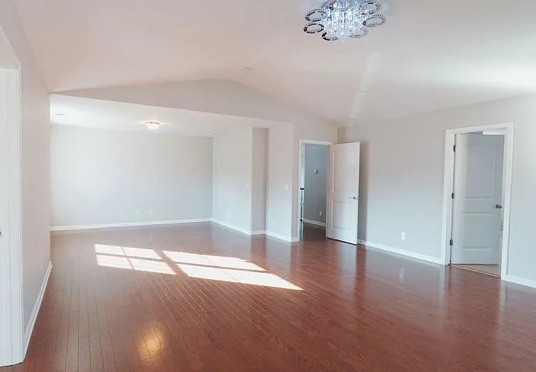 25 Litchfield Dr — Photo 30