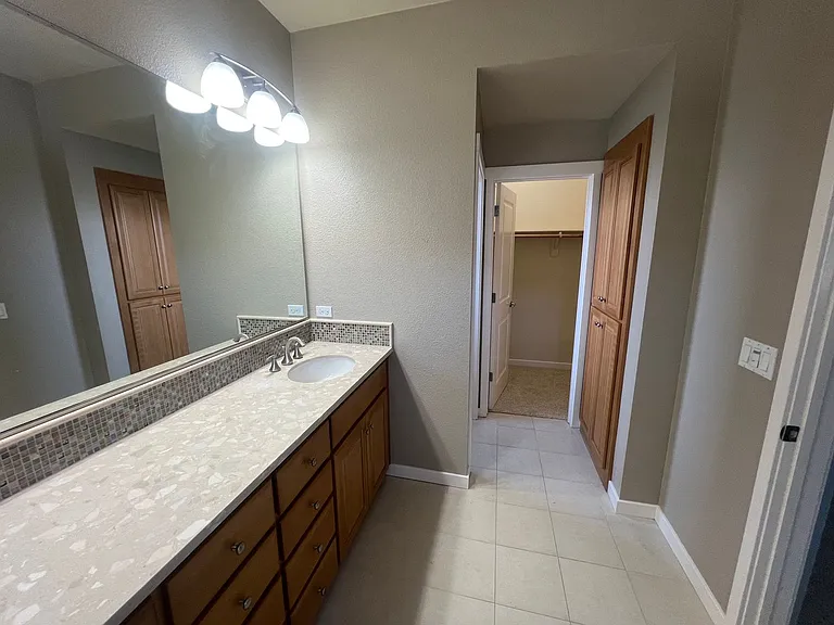221 Geary Way — Photo 16